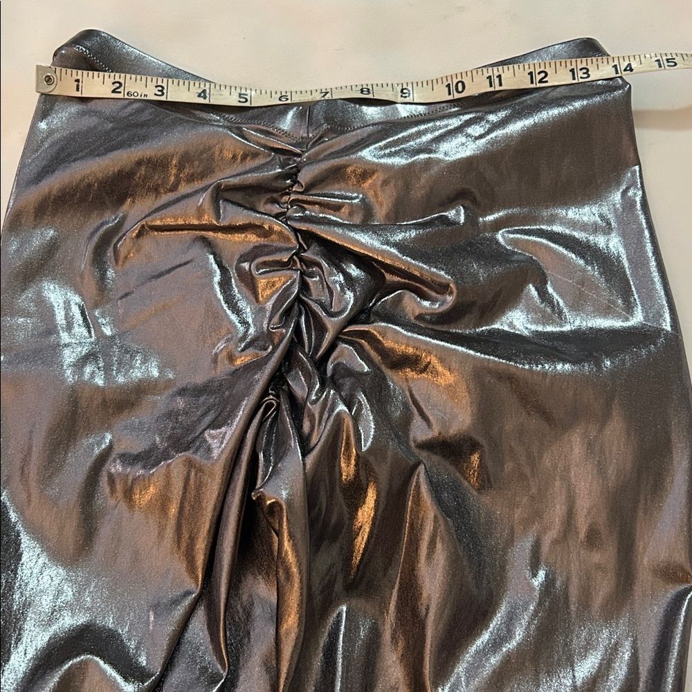 Skims Metallic Swim Capri Silver Pants Ruched Size large new with tags - Picture 5 of 7